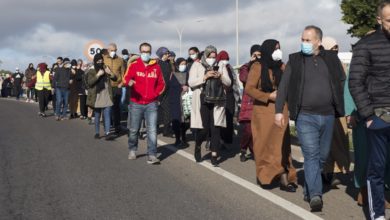 صورة مليلية: مسيرة إحتجاجية تطالب بتسوية أوضاع المغاربة العالقين