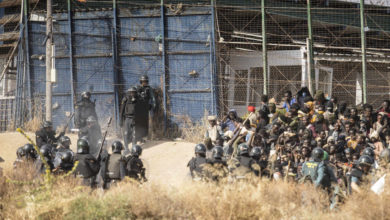 صورة سلطات الناظور تمنع احتجاجات تطالب بالتحقيق في مصرع مهاجرين على سياج مليلية